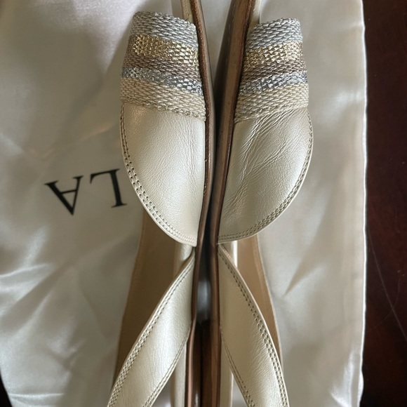 Furla Flats ( Made in Italy) - Picture 4 of 10